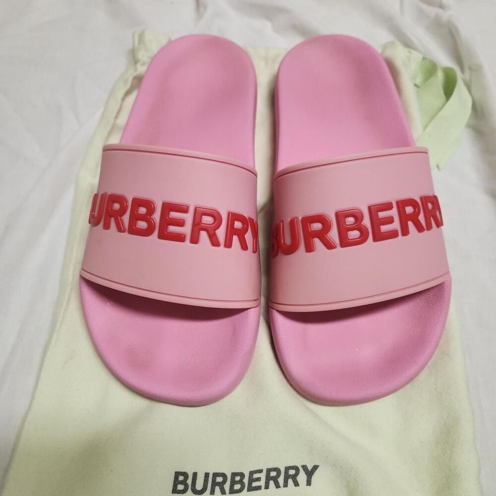 Burberry Women's Pink Slides